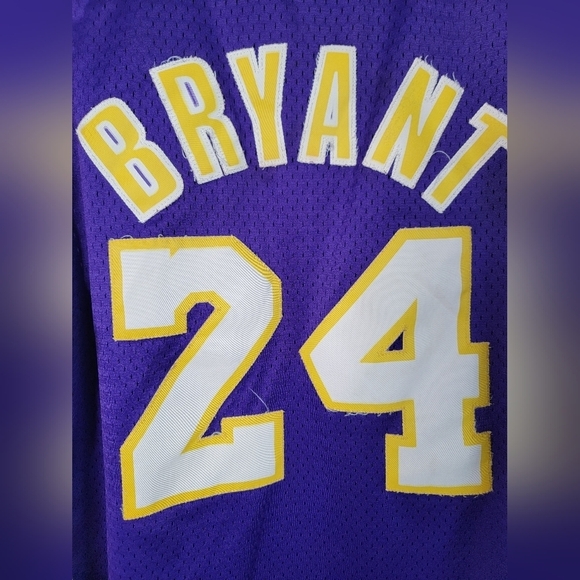 Lakers 24 Bryant Purple and Yellow NBA Jersey Size XL - Picture 13 of 16